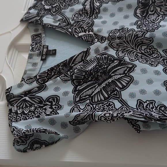 Express Ladies Top - Picture 5 of 8